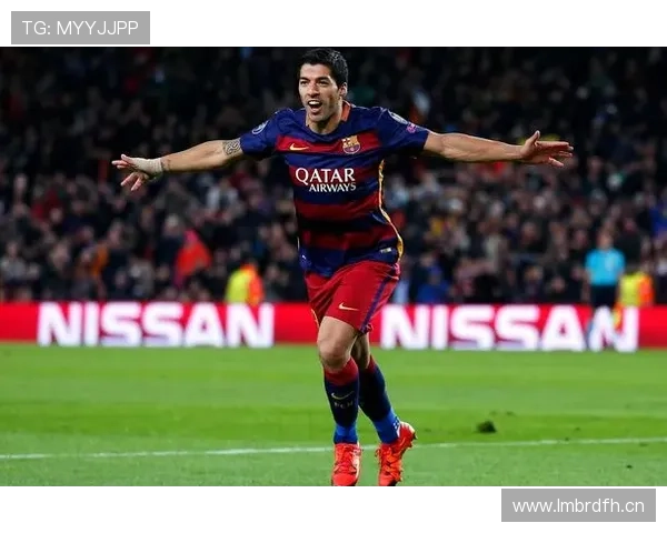 苏亚雷斯：从街头少年到顶级中锋的生涯逆袭