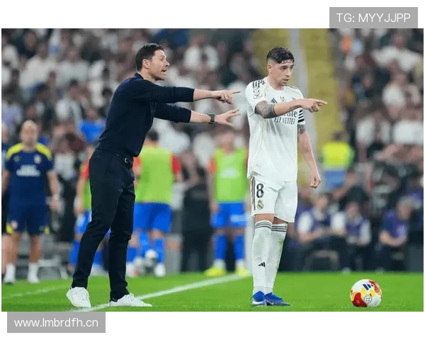 巴尔韦德是否依赖皇马体系？战术角色与自主进攻能力解析