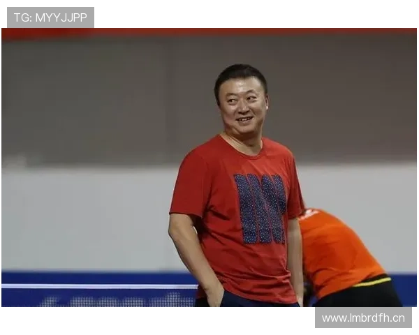 马琳乖乖穿西装出门，比赛场上却像换了个人一样冲劲十足，看起来都不真实！